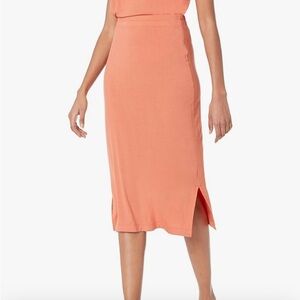 NWT Amazon Essentials Coral Pull-On Knit Midi Skirt with Side Slits, size XL
